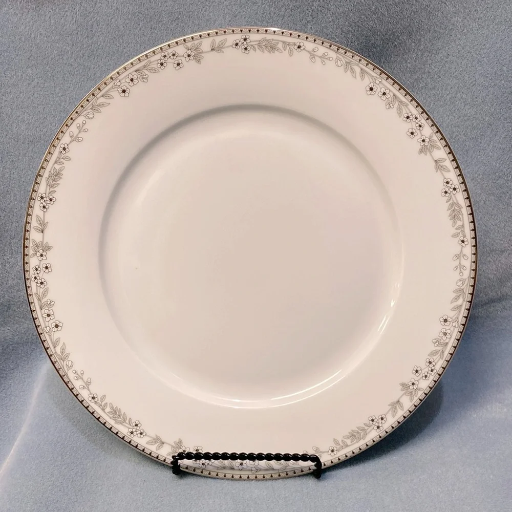 GORHAM FLOWERING MEADOW DINNER PLATE TRAILING FLORAL VINE PLATINUM TRIM 10 3/4